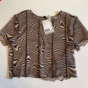 brown and tan print crop top